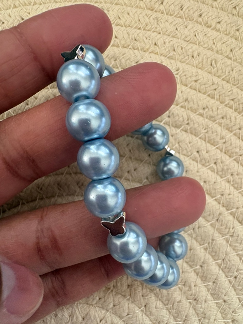 Blue Glass Beads Pearls Bracelet with Silver Butterfly Accents 🦋 - Picture 4 of 5